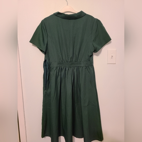 SOLD ⚡️Beautiful vintage style green dress - Picture 3 of 3